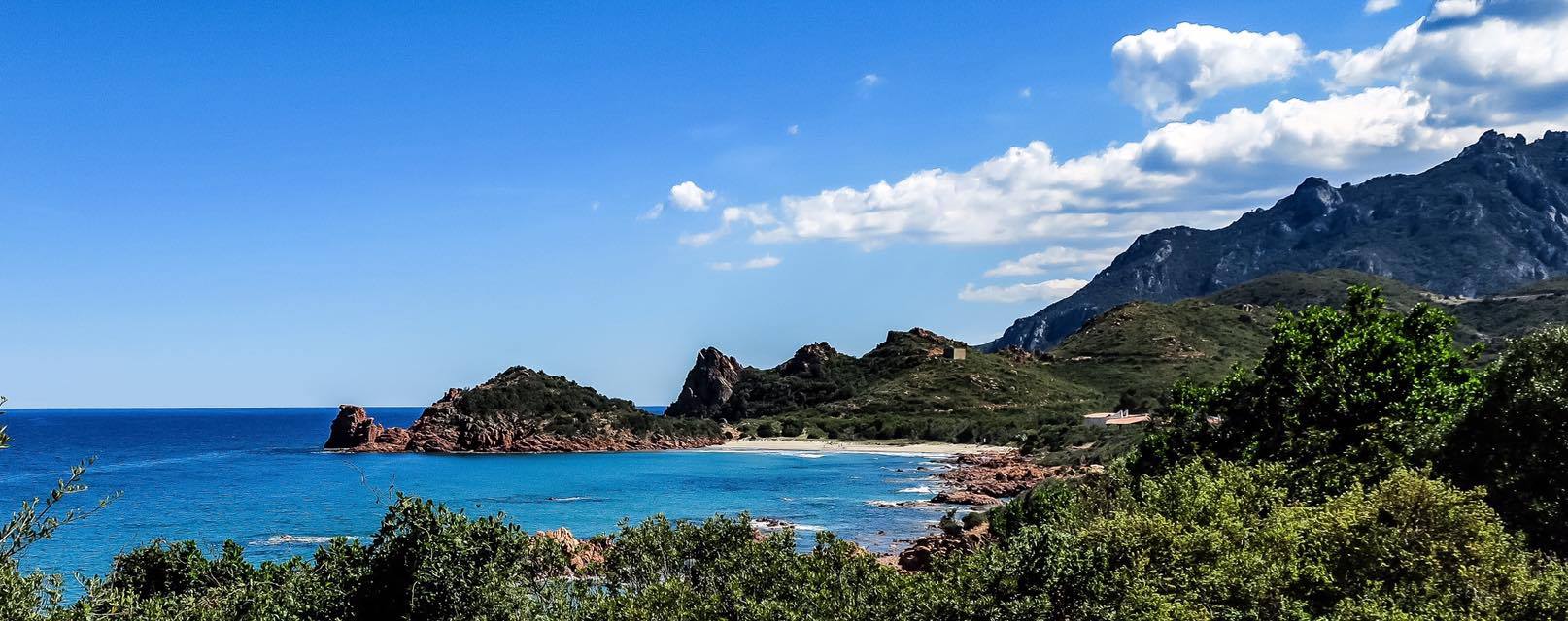 Die Küste von Sardinien