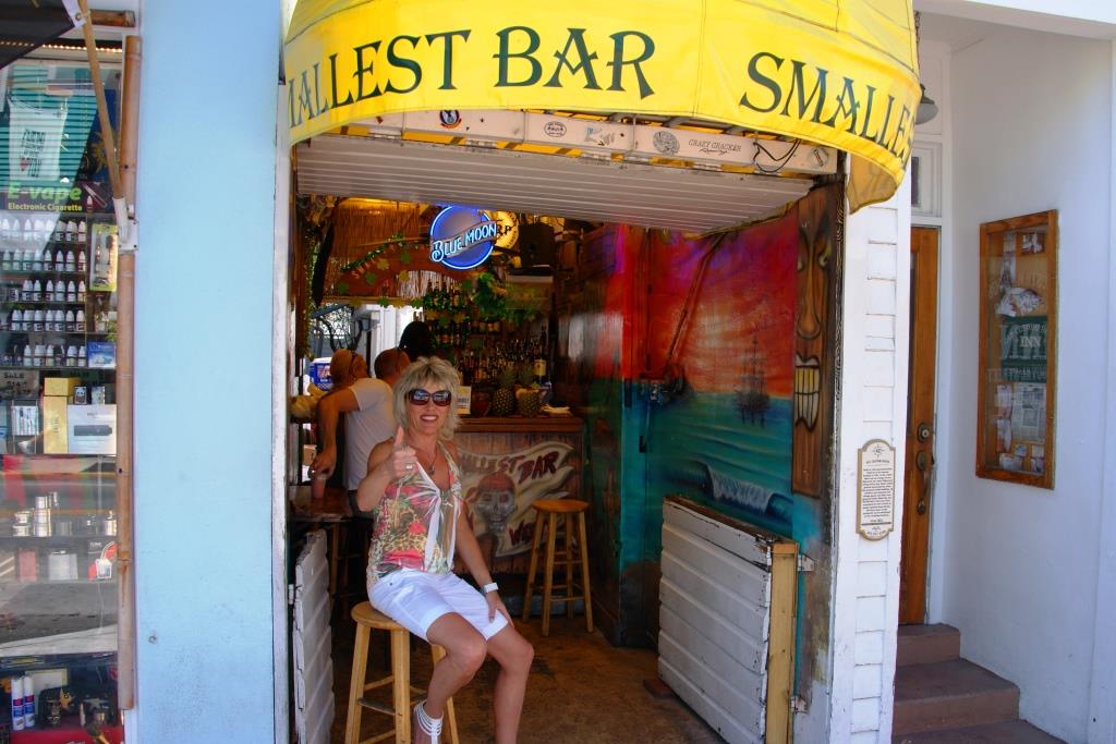 Die schmalste Bar von Key West