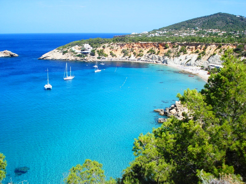 Strandbucht auf Ibiza