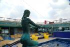 Costa Fortuna in Warnemünde Pool mit Meerjungfrau
