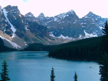 Berge und Seen in Kanada